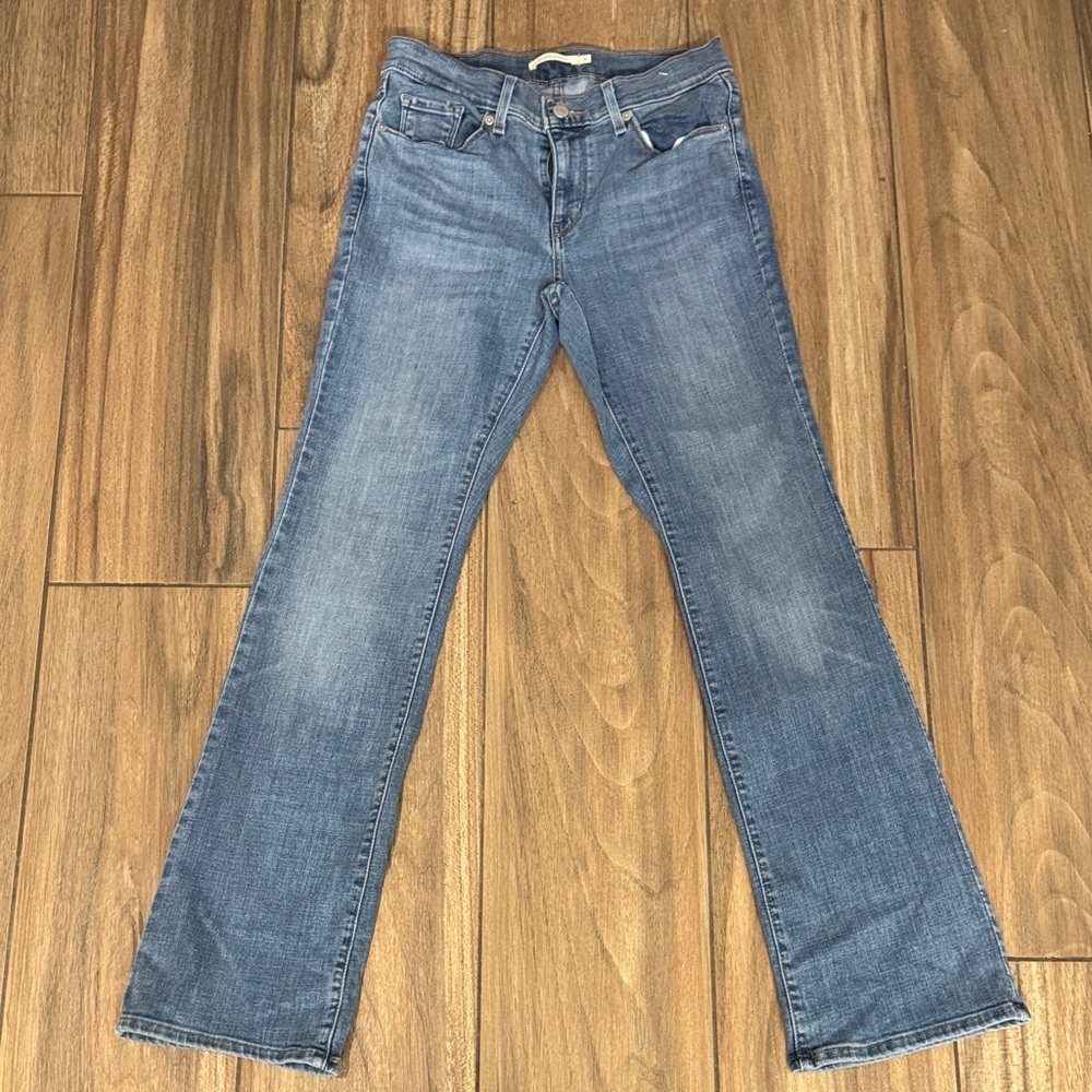 Levis Classic Boot Cut Women's Jeans